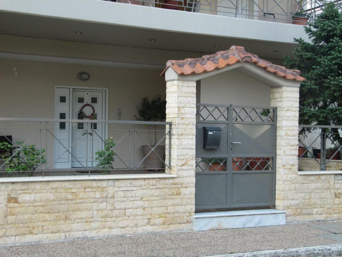 Cozy & Quiet City Apartment Tríkala Exterior foto